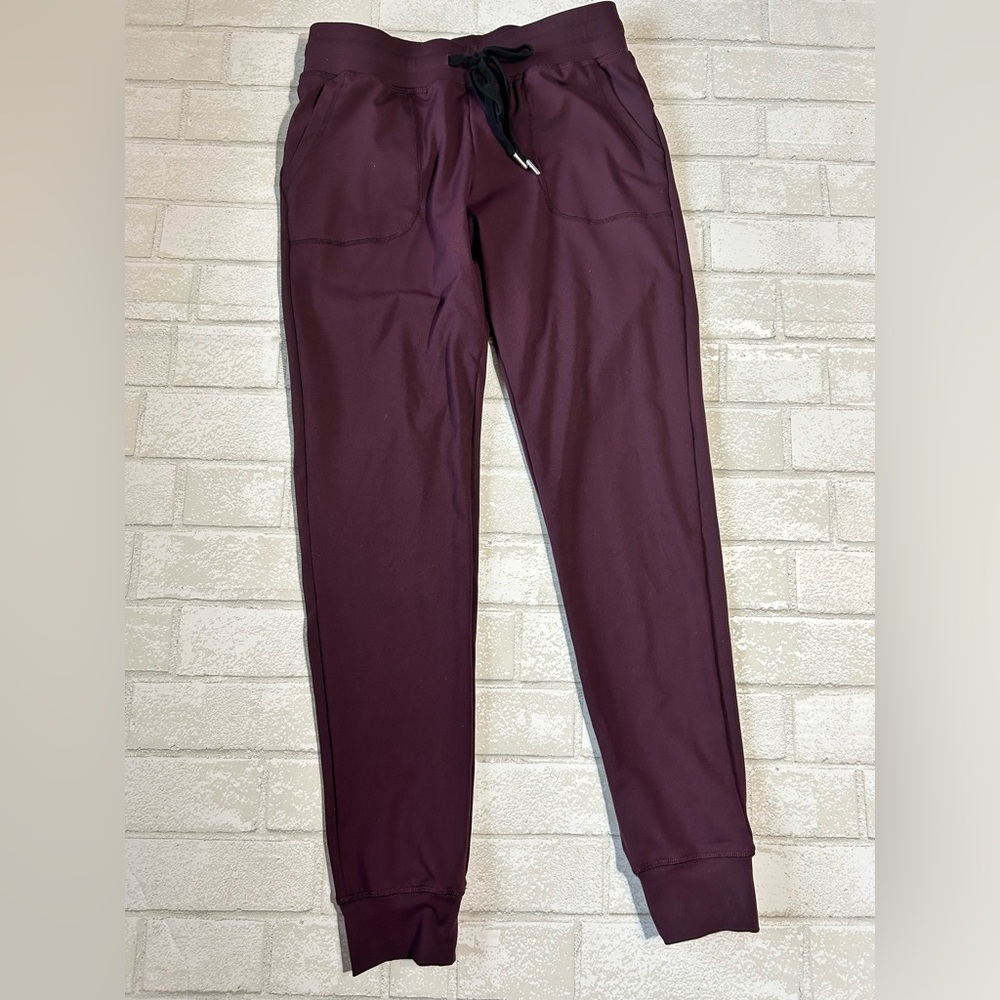 ZYIA Woman’s Joggers with Drawstring